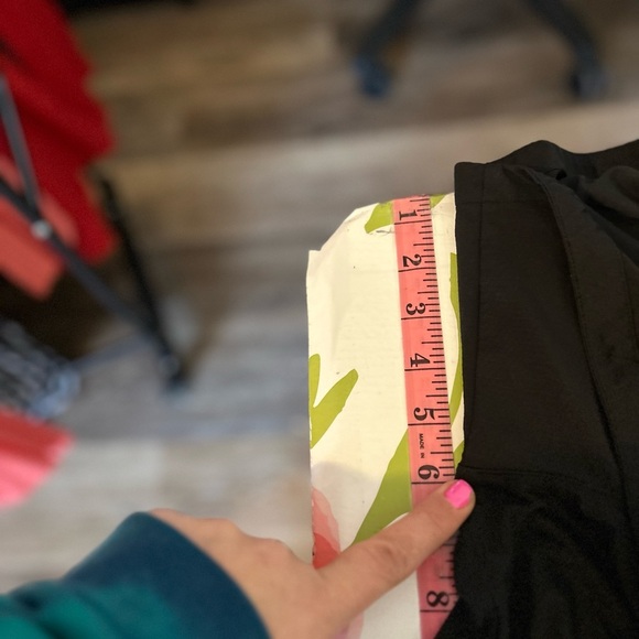 Battle XL Men's black Atheltic Shkrts With Built in Under Shorts - Picture 8 of 11